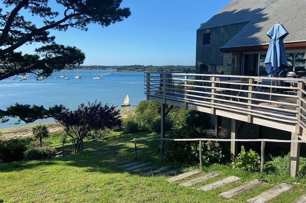 Grande maison d'architecte sur la petite plage in Port Miquel, Île-aux-Moines