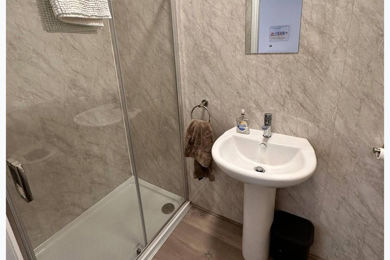 Entire holiday apartment, Near Beach - Parking - Wifi - Sleeps 2 in Lytham St Annes, Blackpool Pleasure Beach