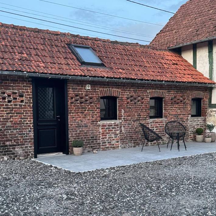 Location de vacances pour 2 personnes, avec Terrasse et Jardin à Colline-Beaumont