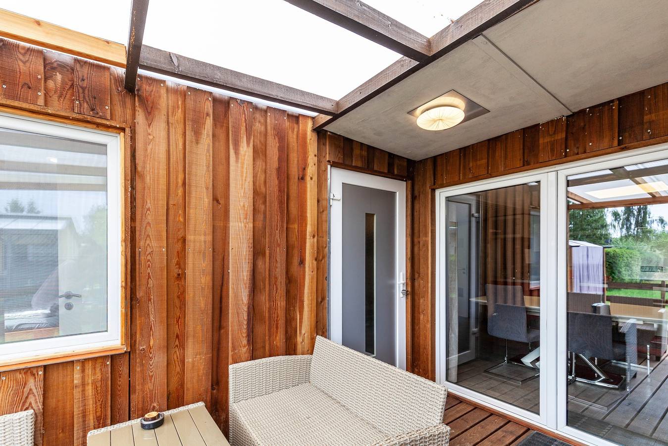 Ferienhaus 35 mit privater Terrasse, Gemeinschaftsgarten und Wlan in Bungalowdorf Zadelsdorf, Zeulenroda-Triebes