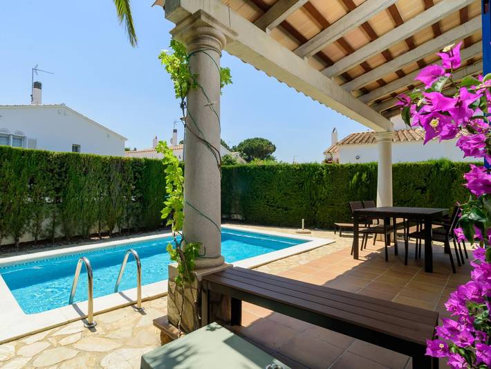 Villa voor 6 personen, met tuin en terras in L'Escala