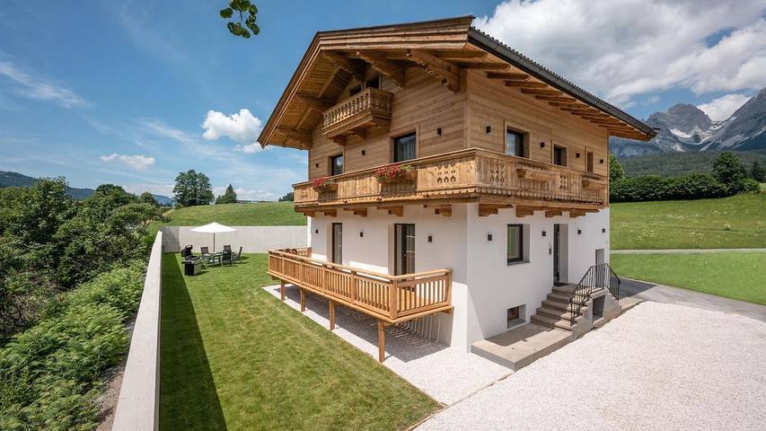 Chalet für 10 Personen, mit Sauna und Garten sowie Terrasse und Whirlpool, mit Haustier in Going am Wilden Kaiser