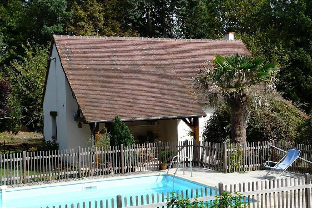 Charmantes Haus mit Gemeinschaftspool in Contres in Contres, Sologne