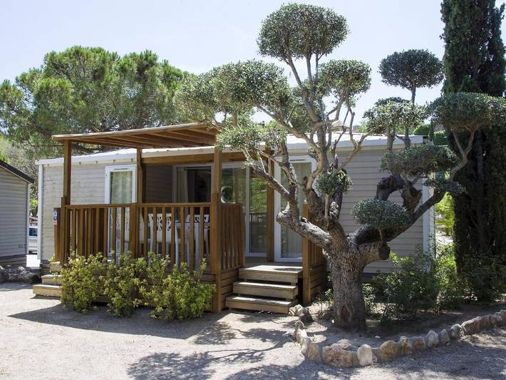 Chalet für 5 Personen, mit Terrasse und Pool in Tarragona