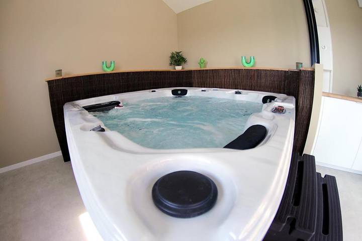 Maison de vacances pour 6 personnes, avec Jacuzzi ainsi que Terrasse et Jardin