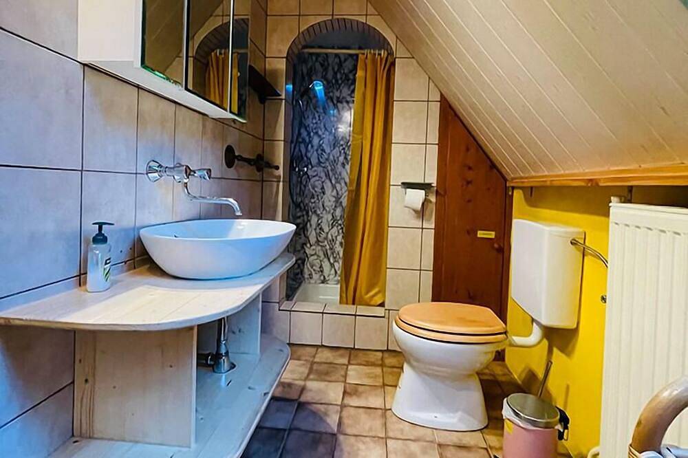 Ganze Wohnung, Gemütliche Ferienwohnung (62qm) in sonniger Lage direkt am Wanderweg in Puchberg am Schneeberg, Wiener Alpen in Niederösterreich Region