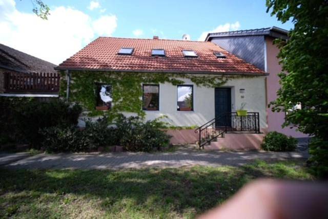 Ferienhaus für 4 Personen, mit Balkon und Terrasse sowie Garten