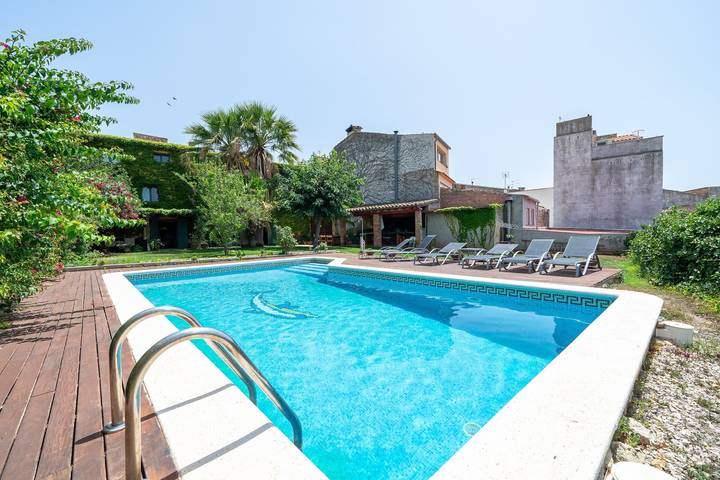 Casa vacanze 'Bonastre' con vista sulle montagne, piscina privata e Wi-Fi in Bonastre, Costa Daurada