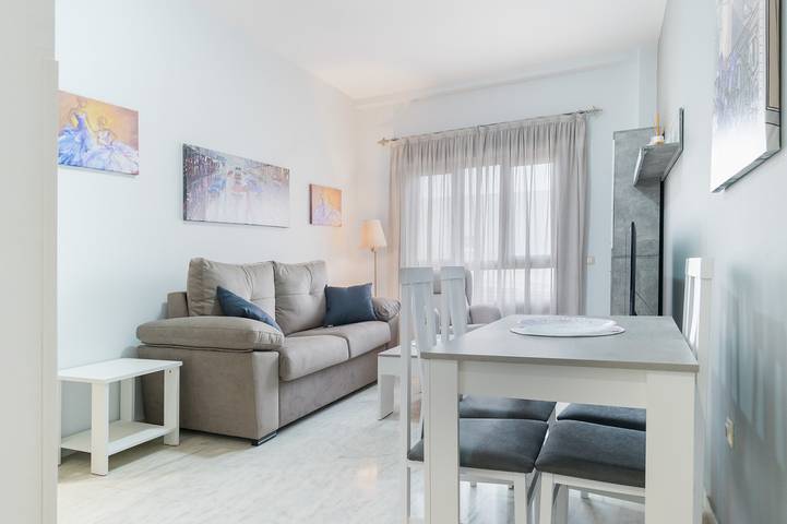 Apartamento para 3 personas, con piscina, Familias con niños en Bormujos