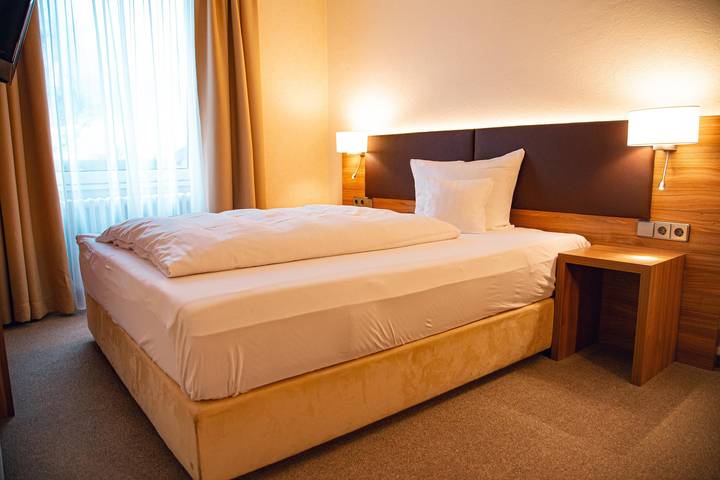 Hotel für 2 Personen, mit Sauna und Whirlpool, mit Haustier in Einbeck - 2