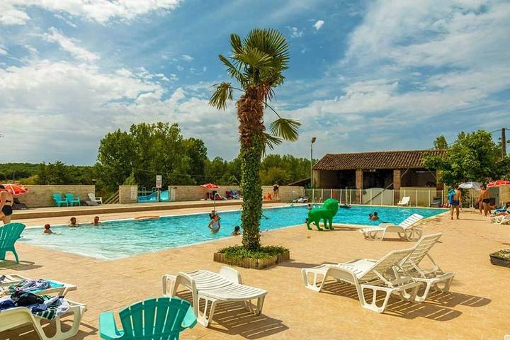 Camping pour 4 personnes, avec Bassin pour enfant dans le Tarn-et-Garonne