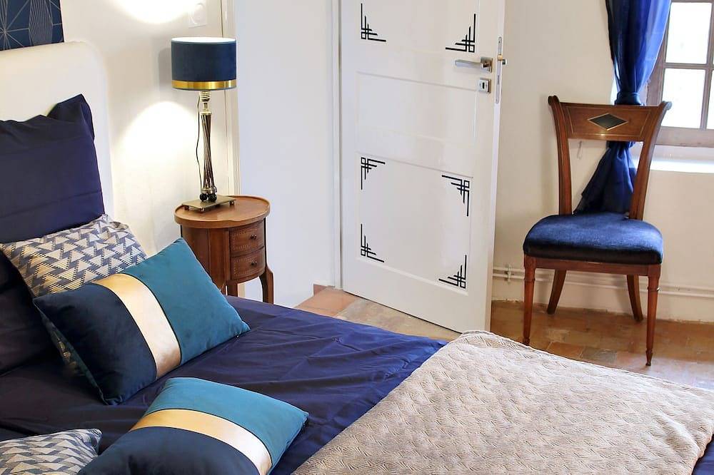Entire apartment, Art Déco-Apartment-Superior-View Mountains in Nyons, Nyons region