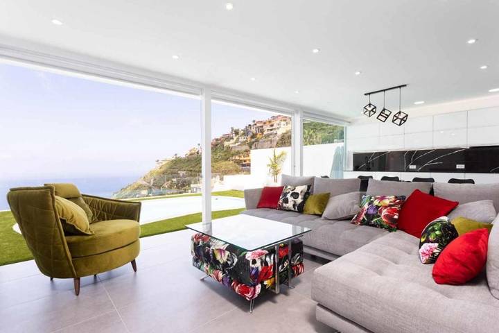 Chalet para 14 personas, con Balcón y Jacuzzi además de Terraza y Jardín en Santa Cruz de Tenerife - 4