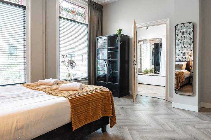 Gemütliches 35m² Apartment mit Bad, schnellem WLAN und charmantem Fischgrätparkett. Perfekt für einen entspannten Aufenthalt oder eine Geschäftsreise im Herzen von Tilburg. in Tilburg, Nordbrabant