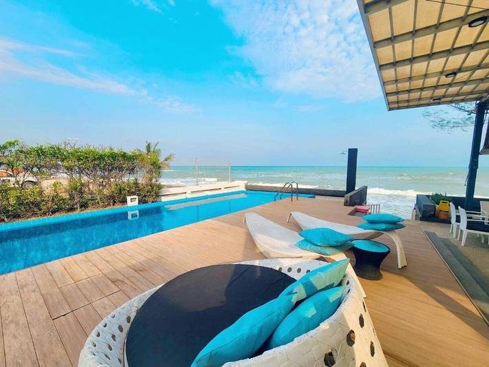 Chalet para 18 personas, con balcón además de piscina y vistas - 1