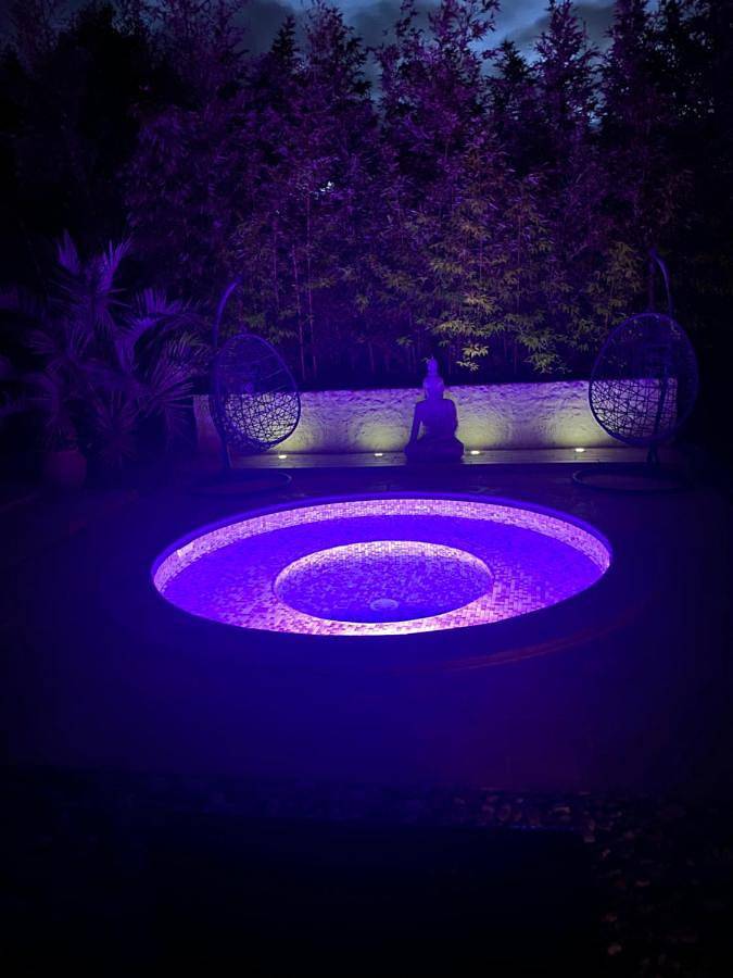Bed and breakfast for 2 people, with hot tub and garden - 1