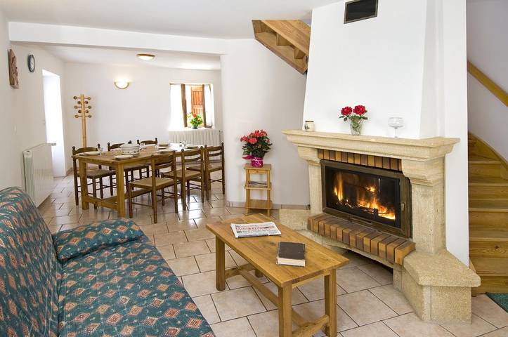 Gîte pour 6 personnes, avec terrasse, animaux acceptés dans Mont Lozère et Goulet - 3