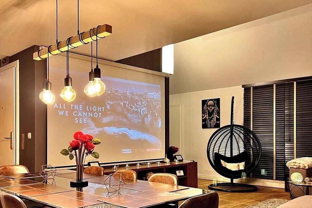 Apartamento entero, Loft dúplex moderno con balcón y gimnasio in Schaerbeek, Región de Bruselas