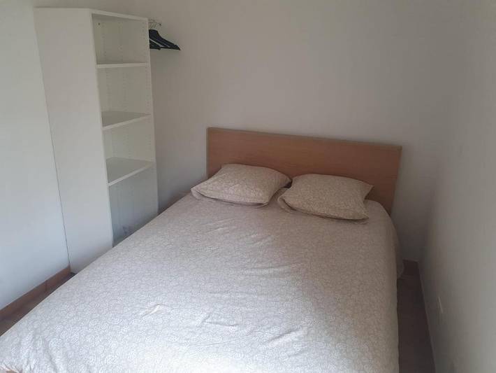 Location de vacances pour 4 personnes, avec terrasse ainsi que jardin et vue à Villeneuve-le-Roi - 4