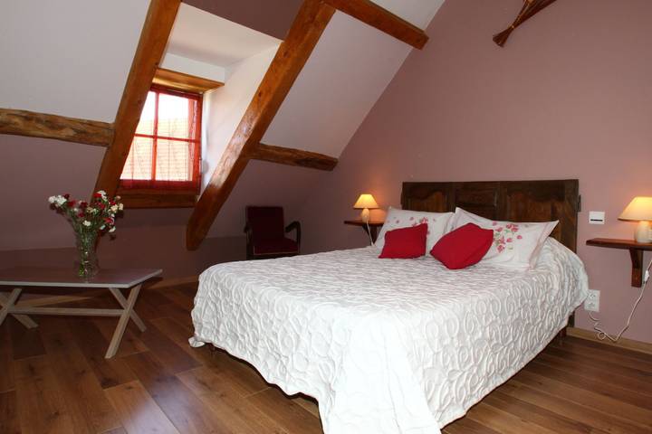 Chambre d’hôte pour 3 personnes, avec Jardin à Saint-Maur (Jura)