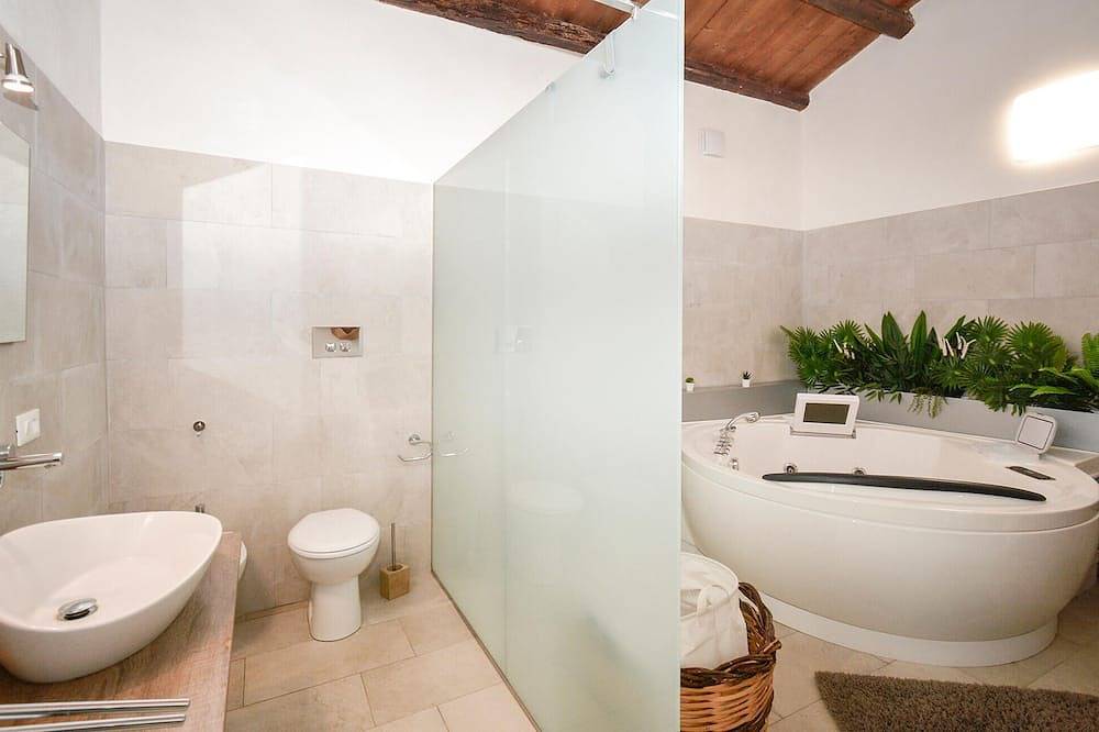 Beautiful home in Comiso with house a panoramic view in Comiso, Ragusa Provinz