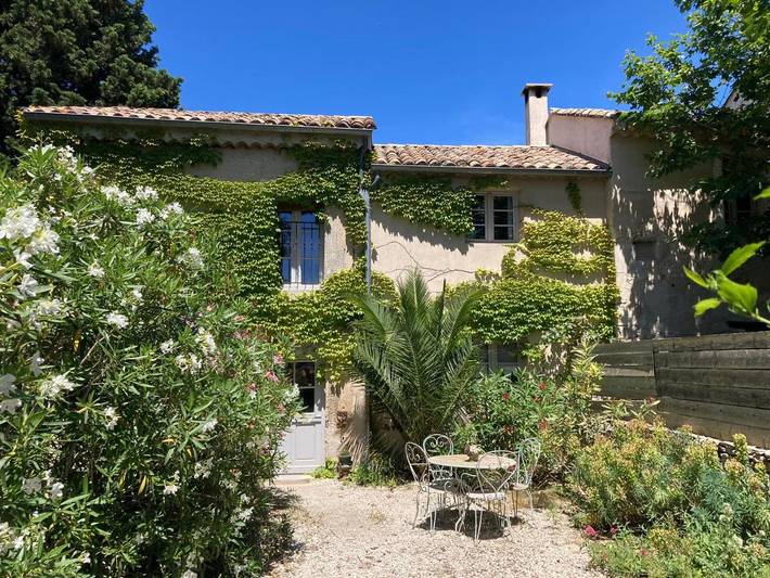 Maison de vacances pour 6 personnes, avec terrasse ainsi que piscine et vue
