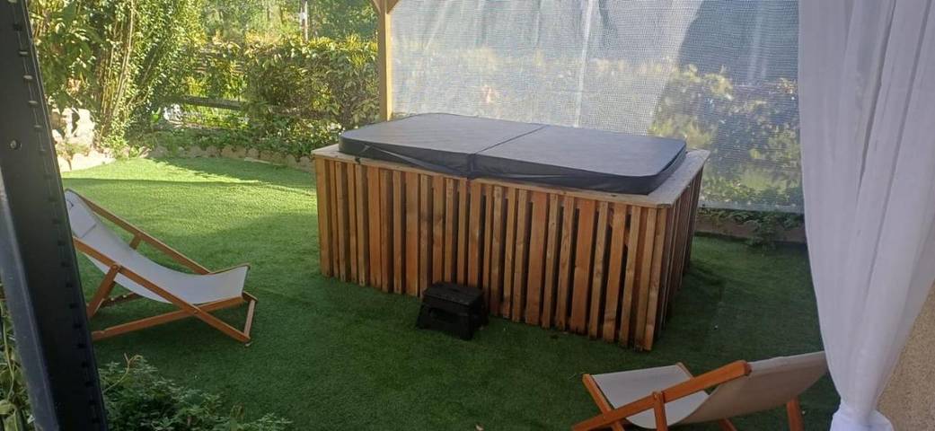 Location de vacances pour 5 personnes, avec jacuzzi et terrasse ainsi que piscine et sauna à Civray-de-Touraine - 2