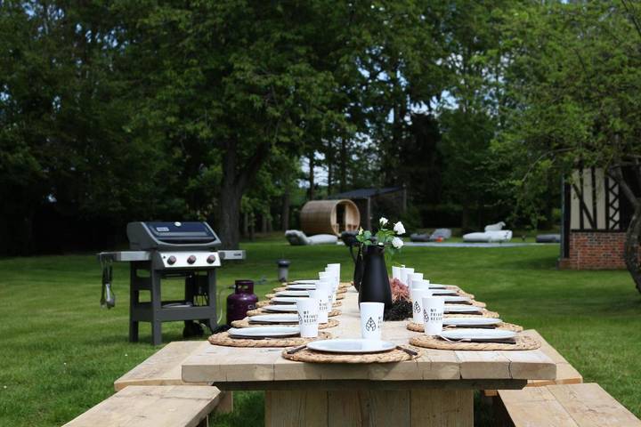 Location de vacances pour 10 personnes, avec piscine et jardin ainsi que vue et sauna dans Mesnil-en-Ouche - 4