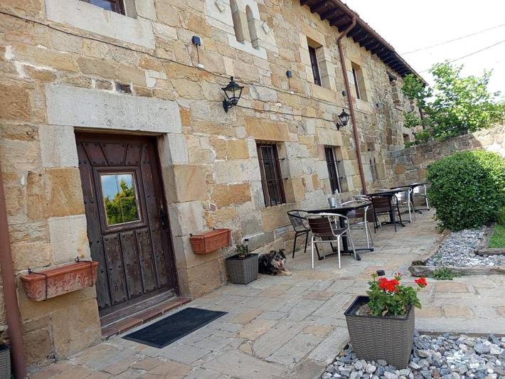 Hotel para 3 personas, con terraza además de vistas y jardín en Provincia de Palencia - 2
