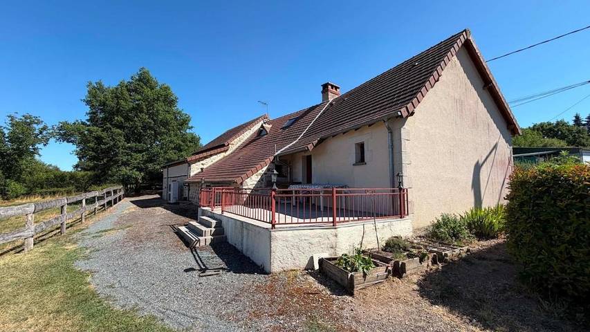 Maison de vacances pour 8 personnes, avec Terrasse ainsi que Jardin et Vue à Cérilly
