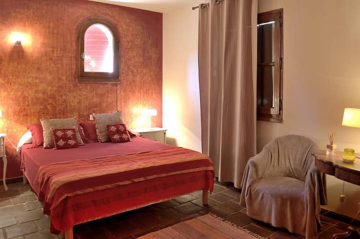 Location de vacances pour 8 personnes, avec jardin et balcon, animaux acceptés à Saint-Maximin-la-Sainte-Baume - 2