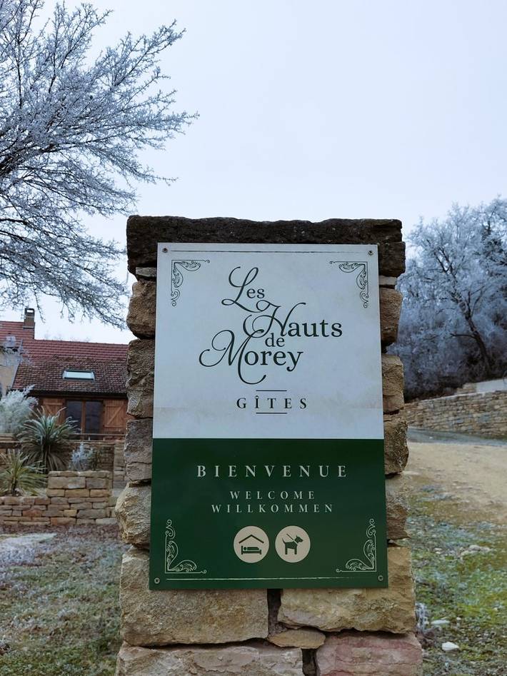 Gîte pour 12 personnes, avec terrasse et jardin en Bourgogne-Franche-Comté - 2