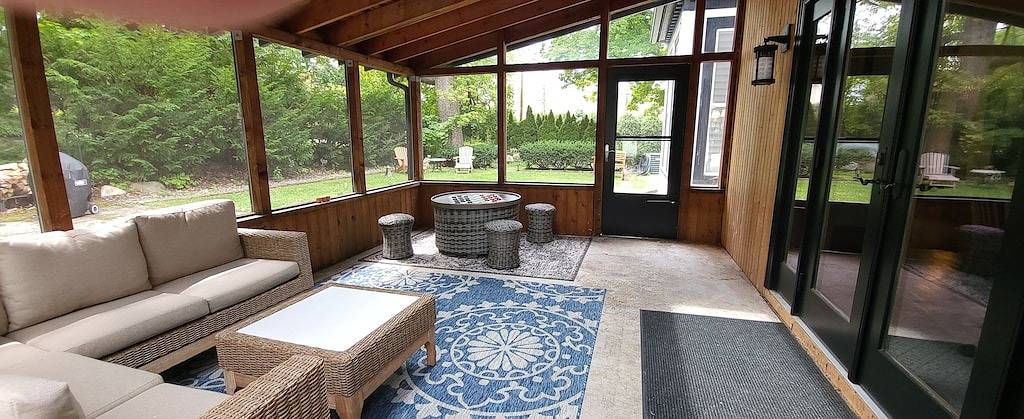 Vacation house for 19 people, with yard in Lake Geneva (WI)