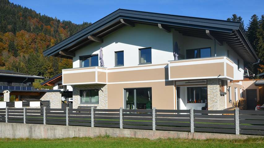 Ferienwohnung für 4 Personen, mit Balkon in Rettenschöss