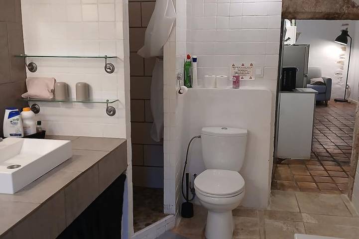 Gîte pour 4 personnes, avec terrasse à Saint-Montan - 3