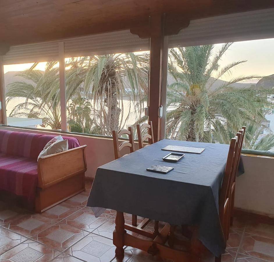 Apartamento entero, Two-Bedroom Apartment with Sea View in Las Playitas, Tuineje