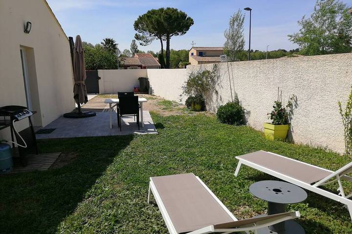 Gîte pour 2 personnes, avec terrasse ainsi que jacuzzi et jardin, animaux acceptés à Saturargues