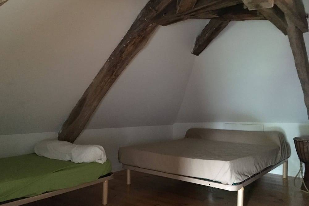 Maison Ancienne entierement renovée in Ligneyrac, Région de Brive-la-Gaillarde