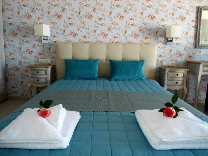 Gîte pour 2 personnes, avec vue et balcon dans Palaiochora - 2