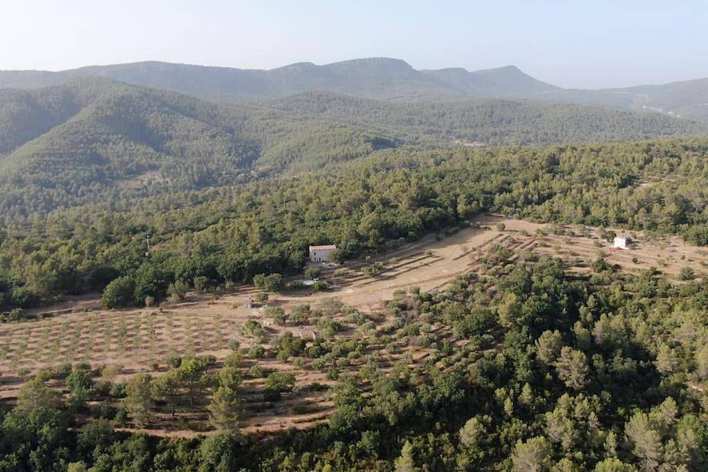 Appartement entier, Cabanon Provençal in Cuers, Côte méditerranéenne (France)