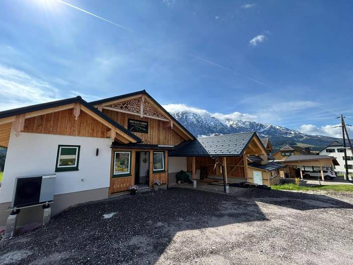 B&B für 2 Personen, mit Balkon und Terrasse sowie Garten und Ausblick in Bad Mitterndorf