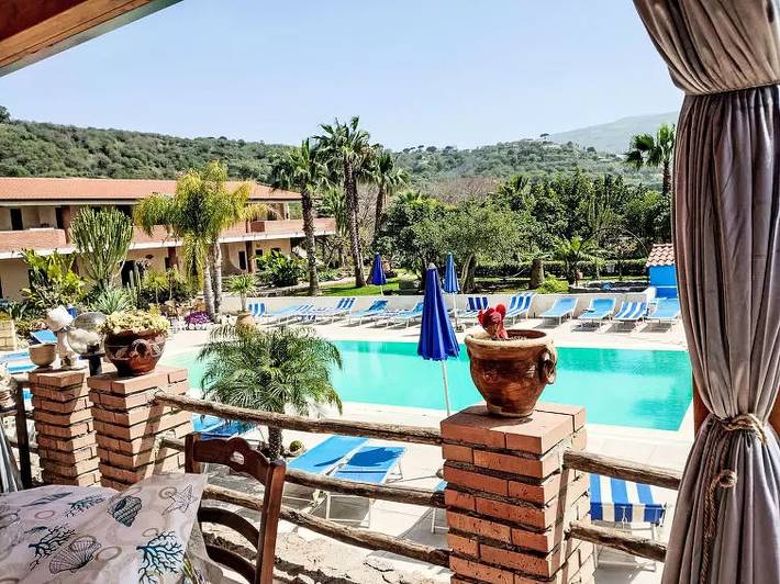 Apartamento de vacaciones para 4 personas, con piscina y jardín - 1