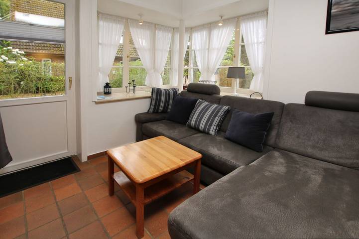 Eckhausscheibe mit 2- Zimmern auf ca. 45m² und Terrasse in Wyk auf Föhr (Stadt), Wyk auf Föhr