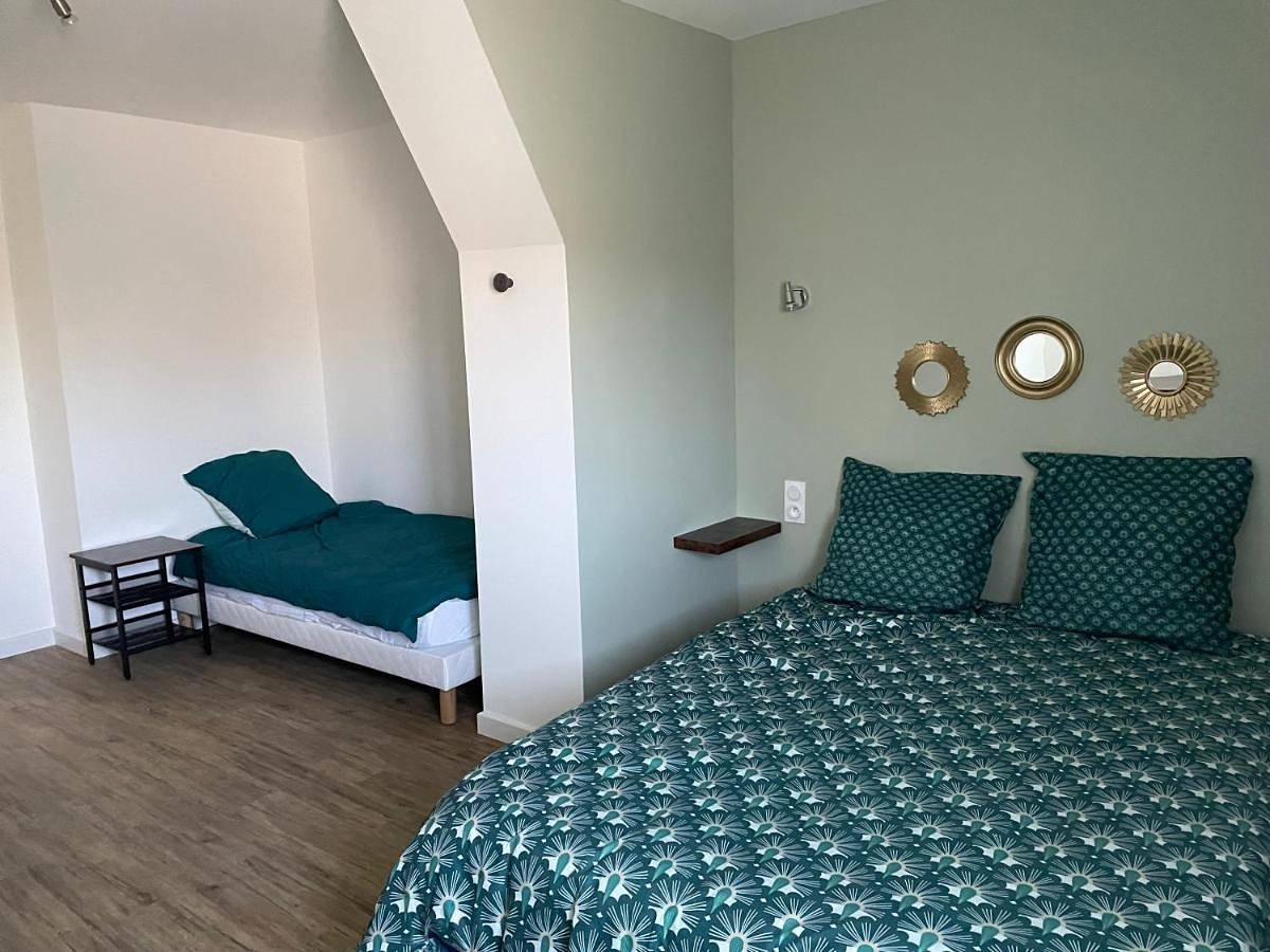 Appartement entier, Three-Bedroom Apartment in Gramat, Quercy