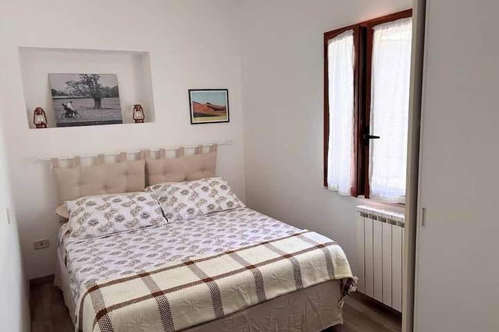 Appartamento intero, Bosa Appartamento ampio terrazzo con vista in Magomadas, Planargia
