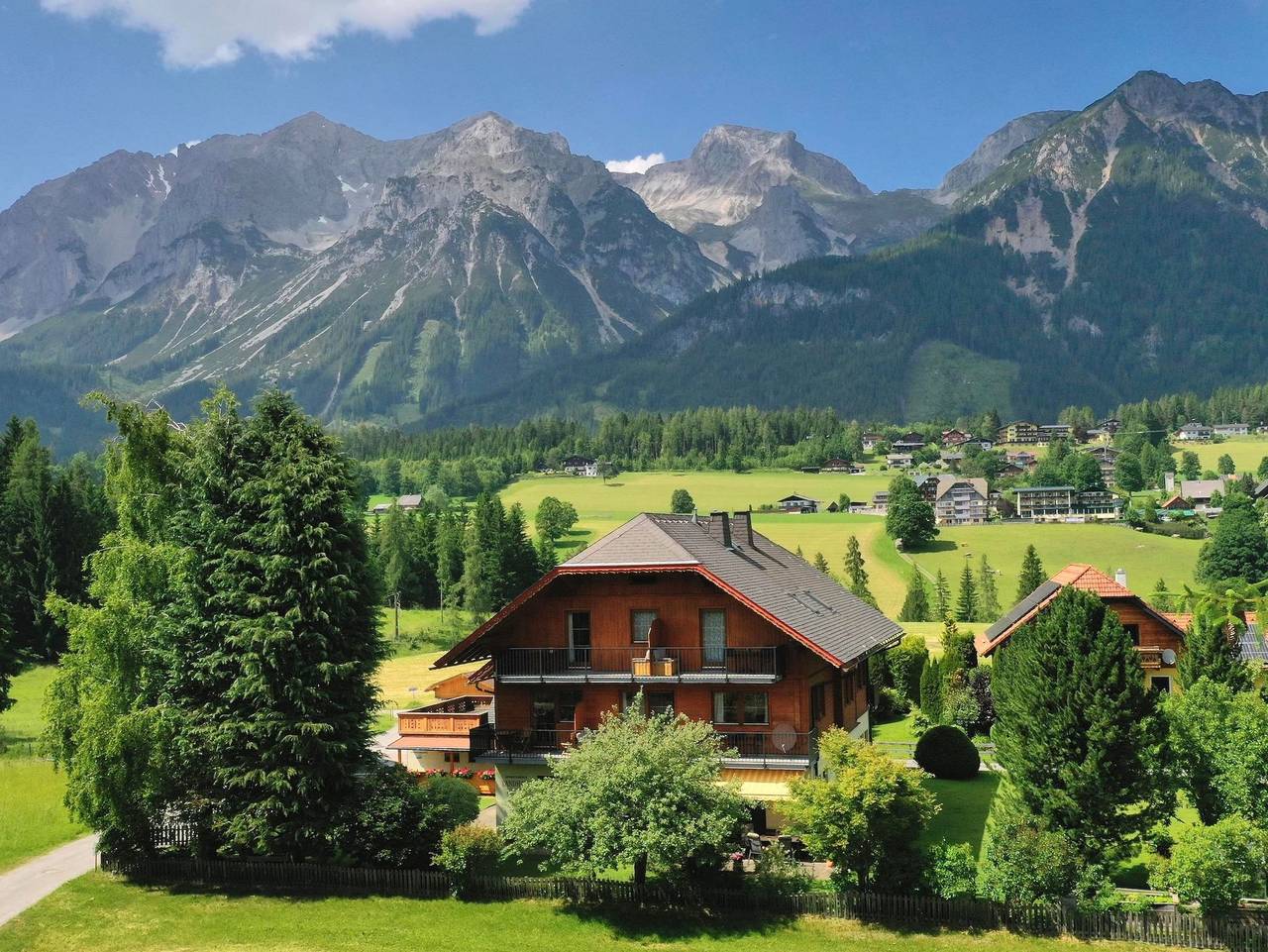 Ganze Ferienwohnung, Landhaus Kogler - Appartement Sinabell/Hochwurzen, Dusche, Wc getr. in Ramsau am Dachstein, Schladming-Dachstein