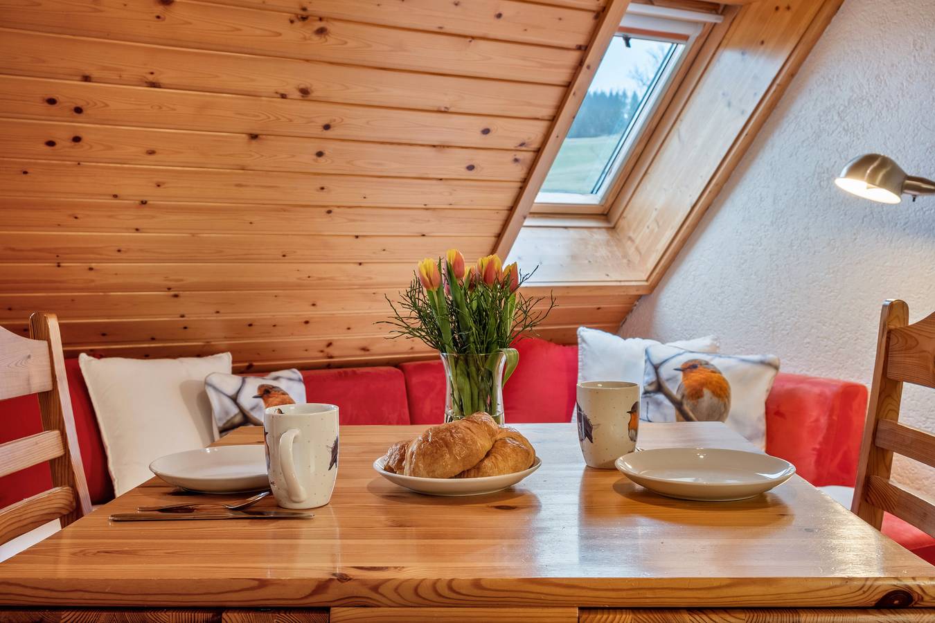 Ganze Wohnung, Ferienwohnung 'Vogelnest, 35qm' mit Gemeinschaftsgarten und Wi-Fi in Suedlicher Schwarzwald, Titisee-Neustadt