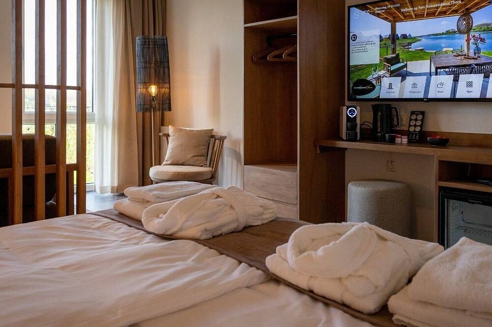 Lake View Hotel Room 2p in Thorn, Limburg