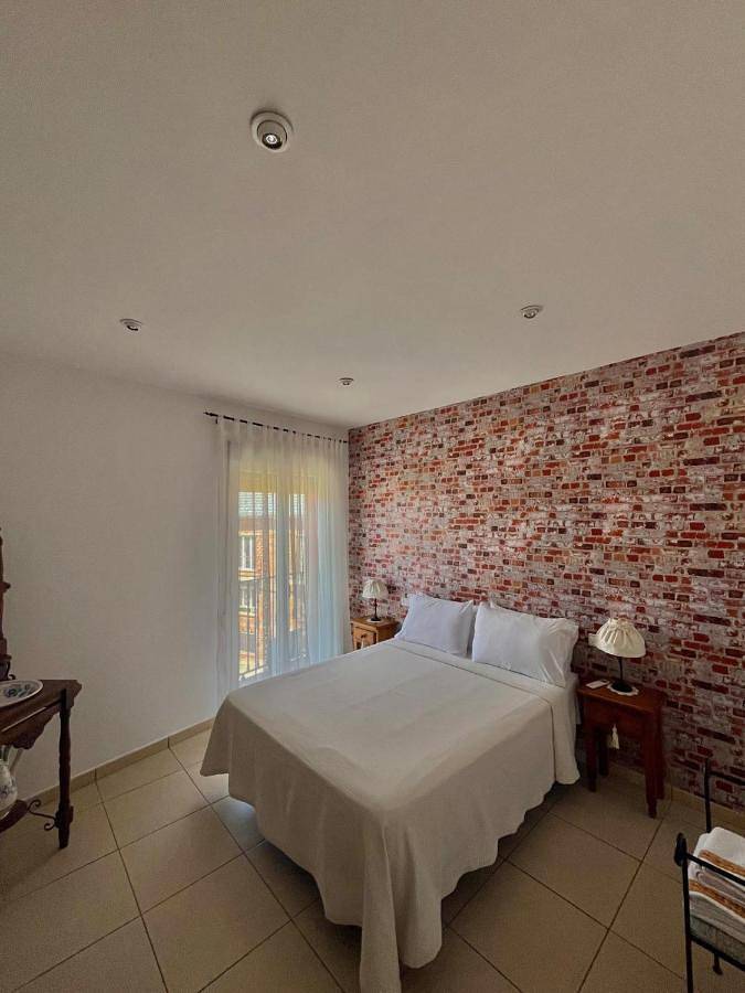 Casa de vacaciones para 7 personas, con vistas y jardín, Se admiten mascotas en Parque natural de las Lagunas de Ruidera - 2