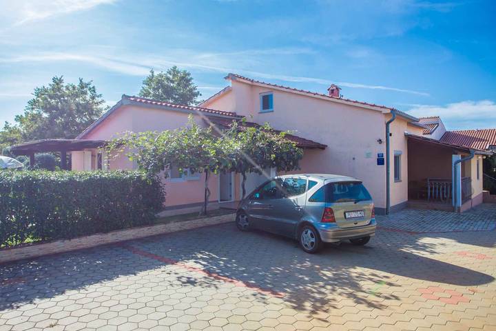 Ferienwohnung für 4 Personen, mit Garten in Porec und Umgebung - 2